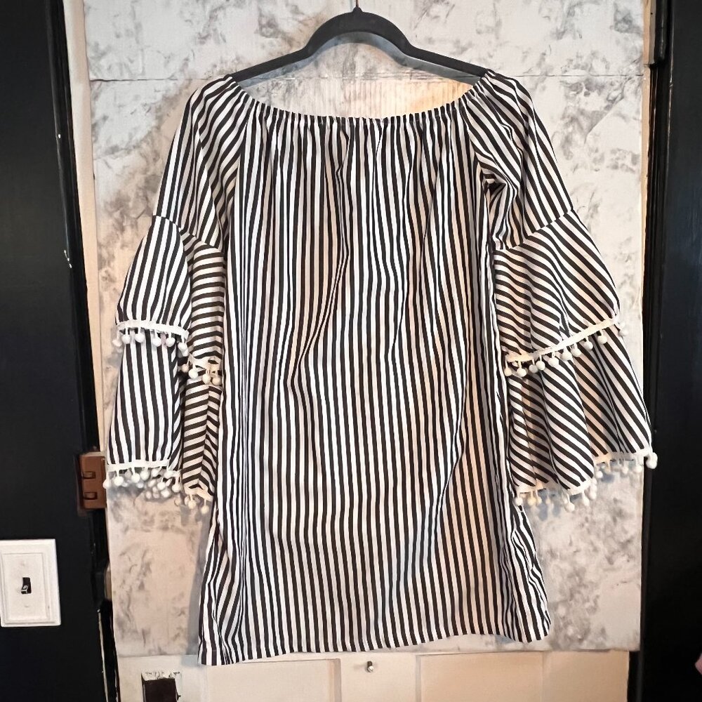 Ladies Black/White Striped Tunic/Mini Dress Size M Pom Pom Detail  Tiered Sleeve